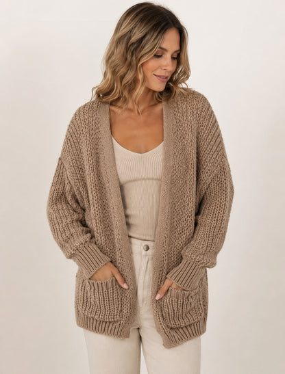 Taupe kleur gebreid vest met Zakken