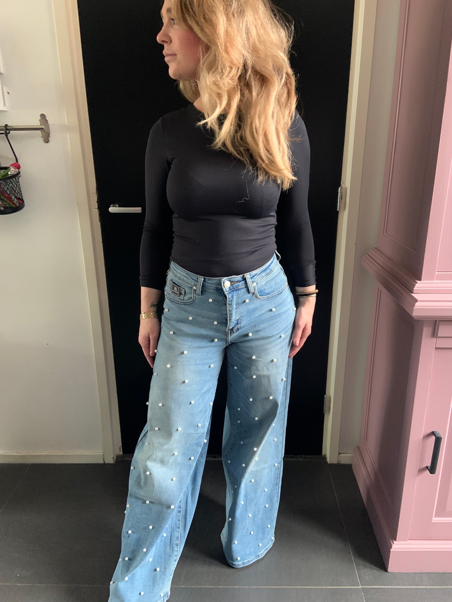 Pearl-detail wide leg jeans