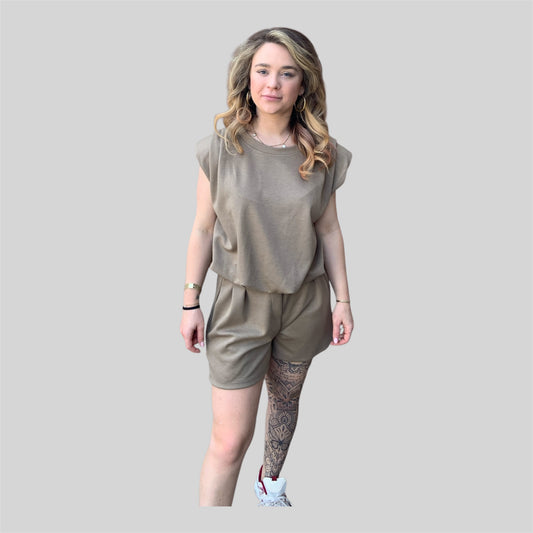 Taupekleurige tweedelige dames set