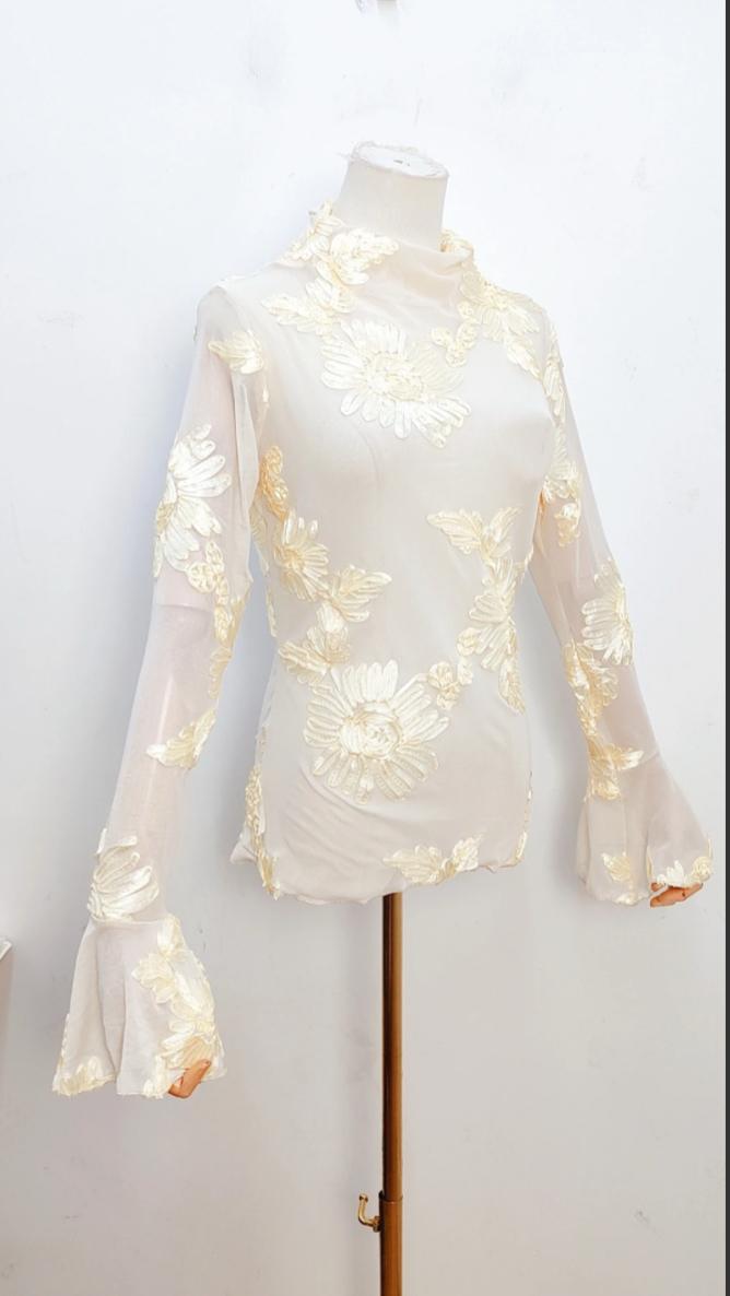 Flower lace top